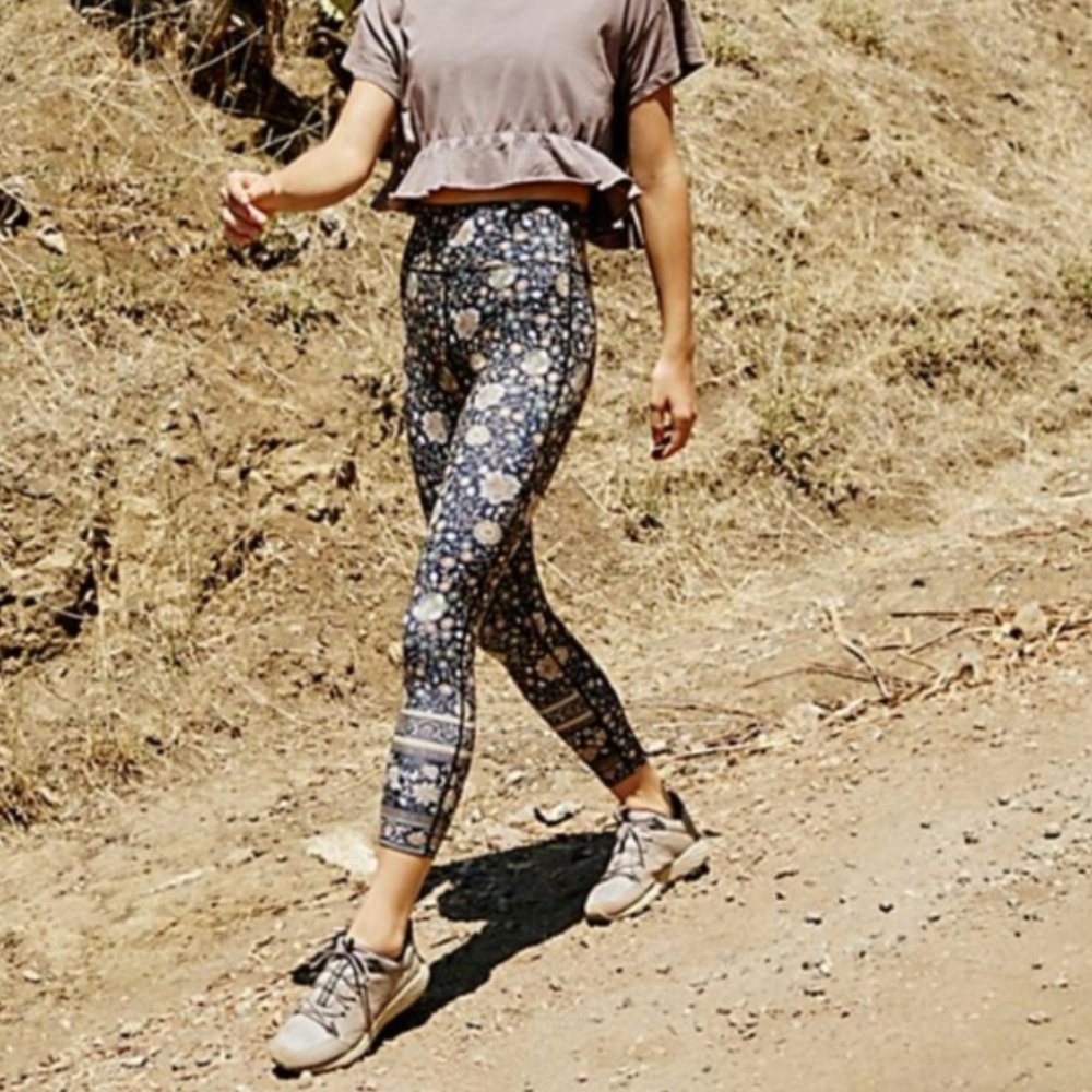 Spell Designs Active Leggings Excellent Folk Town Pants